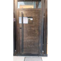 НАШІ РОБОТИ Вхідні двері металеві в будинок. З двох сторін  накладки из тонованої вологостійкої фанери